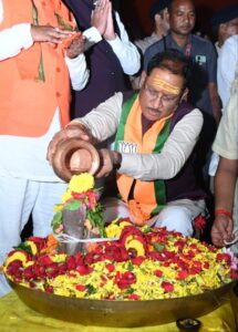 IMG-20250806-WA0253_copy_413x575