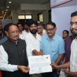 प्रोजेक्ट दधीचि से जुड़कर डॉ. आयूष त्रिपाठी ने लिया अंगदान का संकल्प, मुख्यमंत्री ने किया सम्मानित