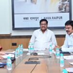 धान उठाव, कस्टम मिलिंग और पीडीएस व्यवस्था की खाद्य मंत्री दयालदास बघेल ने की विस्तृत समीक्षा