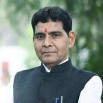 राजस्व मंत्री टंक राम वर्मा ने छोड़ा ‘पायलट-फॉलो’ वाहनों का काफिला