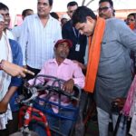 ​बिजली की कड़क ने छीने थे पैर, ‘सुशासन’ ने दी आत्मनिर्भरता की नई उड़ान… राजस्व मंत्री के हाथों मिली मोटराइज्ड ट्राईसाइकिल