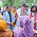 इलाज के साथ आत्मनिर्भरता का मॉडल, सोठी आश्रम के काम से प्रभावित हुए CM साय
