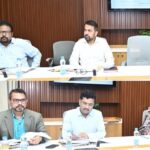 मुख्य सचिव ने नक्सल मुक्त क्षेत्रों में अधोसंरचना विकास और बुनियादी सुविधाओं को प्राथमिकता देने के दिए निर्देश