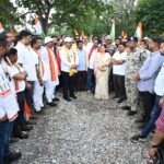 श्यामगिरी में शहीद पूर्व विधायक स्व. श्री भीमा मंडावी को उप मुख्यमंत्री  विजय शर्मा और वन मंत्री  केदार कश्यप ने दी श्रद्धांजलि