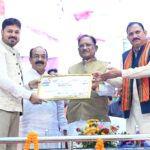 आयुर्वेद भारत की प्राचीन ज्ञान परंपरा की अमूल्य धरोहर, आधुनिक स्वास्थ्य सेवाओं के साथ भारतीय चिकित्सा पद्धतियों को भी दे रहे बढ़ावा – मुख्यमंत्री विष्णुदेव साय