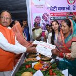 महतारी वंदन से बेटी पढ़ाओ को मिल रहा संबल, छत्तीसगढ़ सरकार की आर्थिक सहायता से घरेलू खर्च के साथ बेटियों की पढ़ाई और भविष्य के लिए बचत कर रही महिलाएं