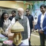 प्रधानमंत्री नरेन्द्र मोदी ने छत्तीसगढ़ के स्टाल की सराहना की